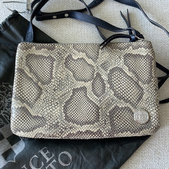 VINCE CAMUTO - Snake Print Crossbody Bag - Picture 3 of 8